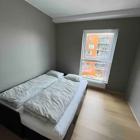 Apartamento Sentrums-naer Med Sjoutsikt *